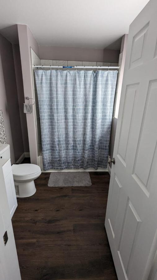 Private Room And Bathroom Providence Bagian luar foto
